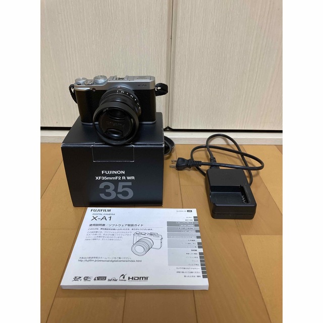 値下げしました！FUJIFILM X-A1 XF35MMF2 R WRの通販 by taku@'s shop ...