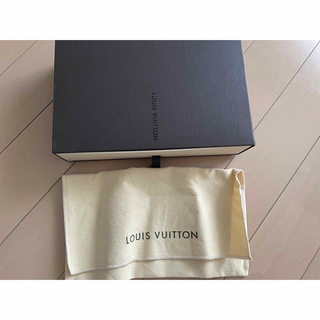 ルイヴィトン ＬＶ　長財布 6