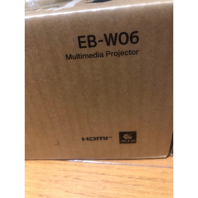 プロジェクター　EB-W06