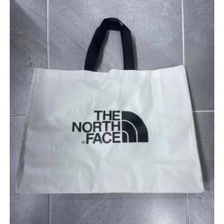 ザノースフェイス(THE NORTH FACE)の【新品】THE NORTH FACE ショッパーバック ナイロンバック Mサイズ(トートバッグ)