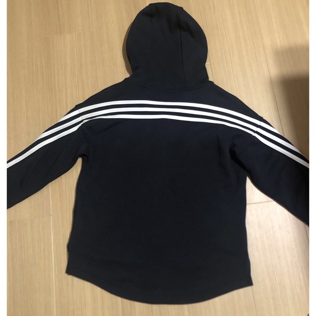 adidas(アディダス)のadidas140センチ キッズ/ベビー/マタニティのキッズ服女の子用(90cm~)(ジャケット/上着)の商品写真