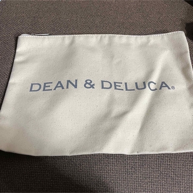 DEAN & DELUCA(ディーンアンドデルーカ)のDEAN&DELUCA クラッチ ポーチ レディースのファッション小物(ポーチ)の商品写真