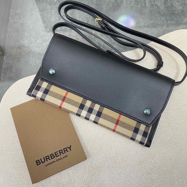 BURBERRY(バーバリー)の残り１【新品】バーバリー ヴィンテージチェック×レザー ショルダーウォレット 黒 レディースのバッグ(ショルダーバッグ)の商品写真