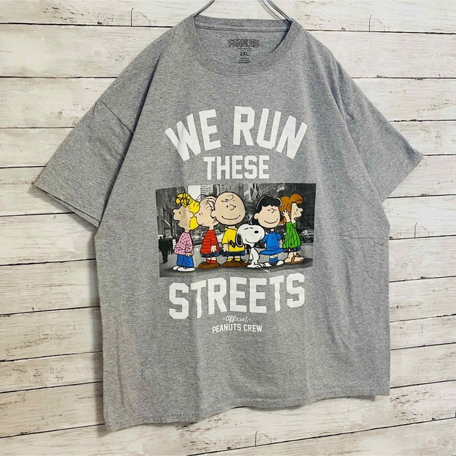 SNOOPY(スヌーピー)の【入手困難】PEANUTS スヌーピー　Tシャツ　2XLサイズ　ゆったり　一点物 メンズのトップス(Tシャツ/カットソー(半袖/袖なし))の商品写真