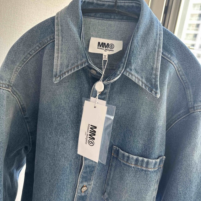 MM6(エムエムシックス)のご専用　MM6 MaisonMargiela デニムシャツ38 新品 レディースのトップス(シャツ/ブラウス(長袖/七分))の商品写真