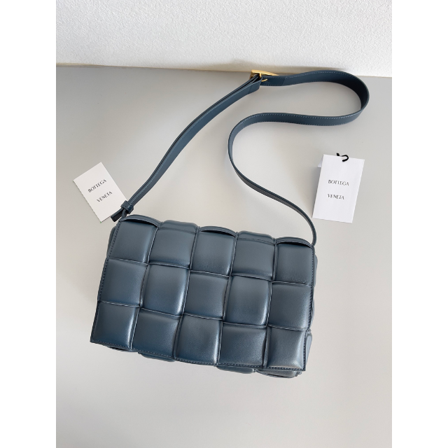 Bottega Veneta パデッドカセット