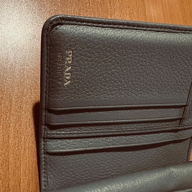 PRADA(プラダ)のPRADA プラダ二つ折り財布 レディースのファッション小物(財布)の商品写真