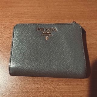 プラダ(PRADA)のPRADA プラダ二つ折り財布(財布)