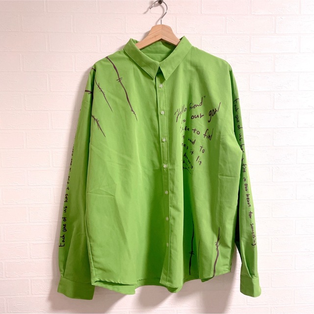 【TINA：JOJUN】ユニセックス　プリントシャツ　美品　韓国ファッション レディースのトップス(シャツ/ブラウス(長袖/七分))の商品写真
