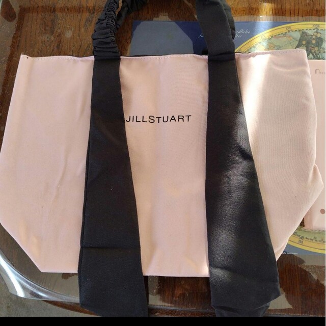 JILLSTUART(ジルスチュアート)のジル・スチュアートリバーシプルトート レディースのバッグ(トートバッグ)の商品写真