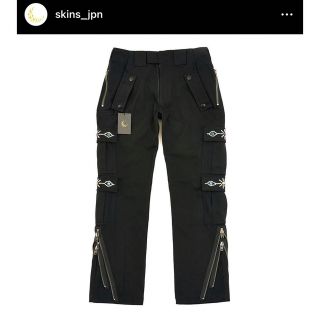 スキンズ(SKINS)のskins jpn クリスタルスタッズカーゴパンツ(ワークパンツ/カーゴパンツ)