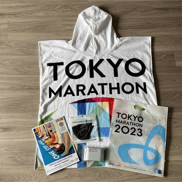 asics(アシックスショウジ)の東京マラソン 2023 オフィシャル 公式 グッズ 記念品 5点セット エンタメ/ホビーのコレクション(ノベルティグッズ)の商品写真