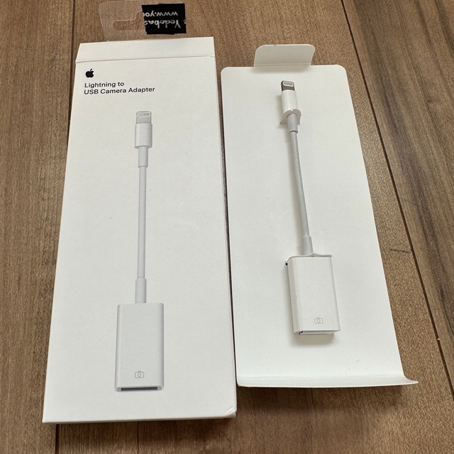 Apple Lightning USBカメラアダプタ MD821AM A