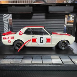 未展示品 オートアート 1/18 日産 スカイライン GT-Rレーシング1971