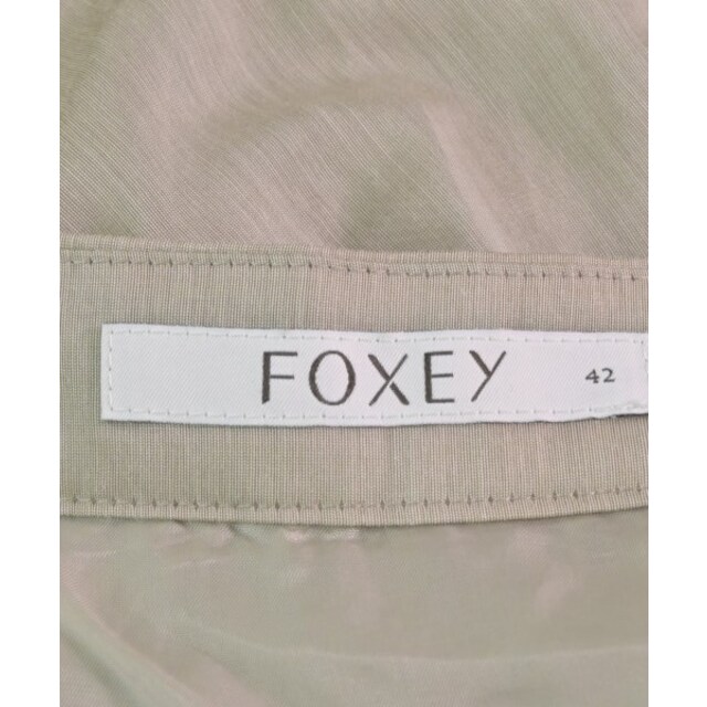 FOXEY(フォクシー)のFOXEY フォクシー ひざ丈スカート 42(M位) ベージュ 【古着】【中古】 レディースのスカート(ひざ丈スカート)の商品写真