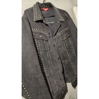 シュプリーム(Supreme)のSupreme 17SS Studded Denim TruckerJacket(Gジャン/デニムジャケット)