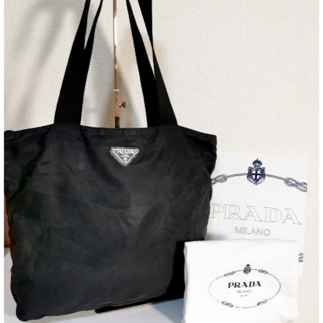 PRADA - (値下げ)PRADAトートバッグの通販 by Yuris shop|プラダなら
