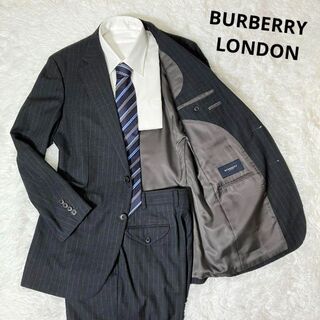 【未使用級】バーバリーロンドン スーツ ネイビー ストライプ 裏地ロゴ AB5