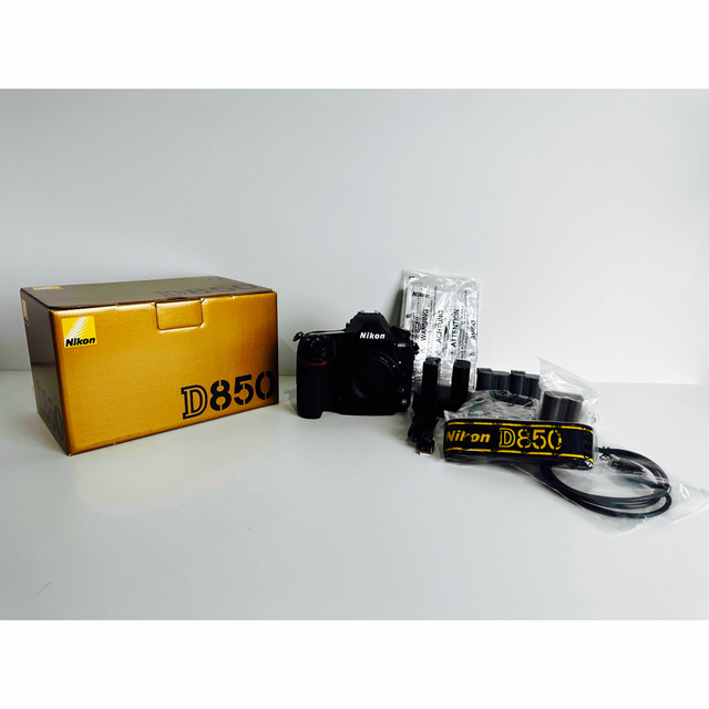 極上品　Nikon  FXフォーマットデジタル一眼レフカメラ D850