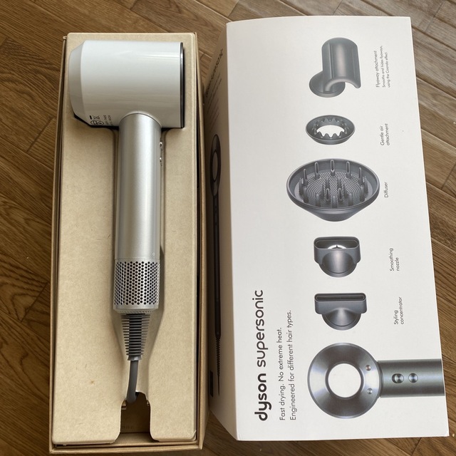 Dyson Supersonic Ionic HD08 ヘアドライヤー US版-