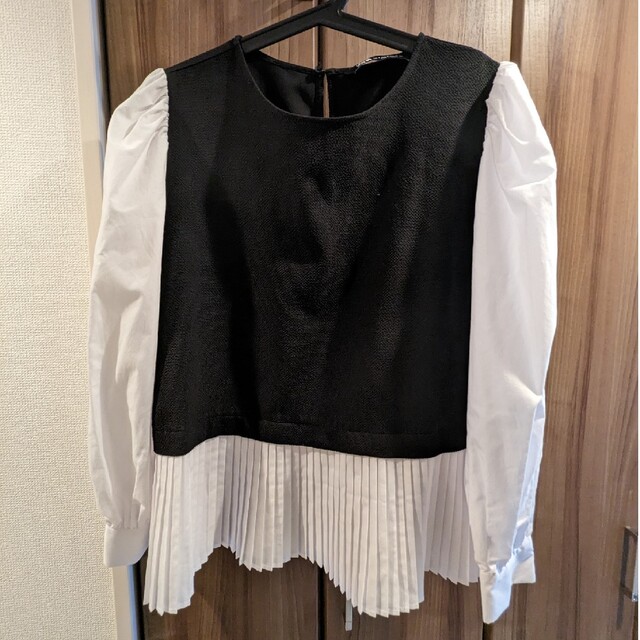 ZARA(ザラ)のzara tops レディースのトップス(シャツ/ブラウス(長袖/七分))の商品写真