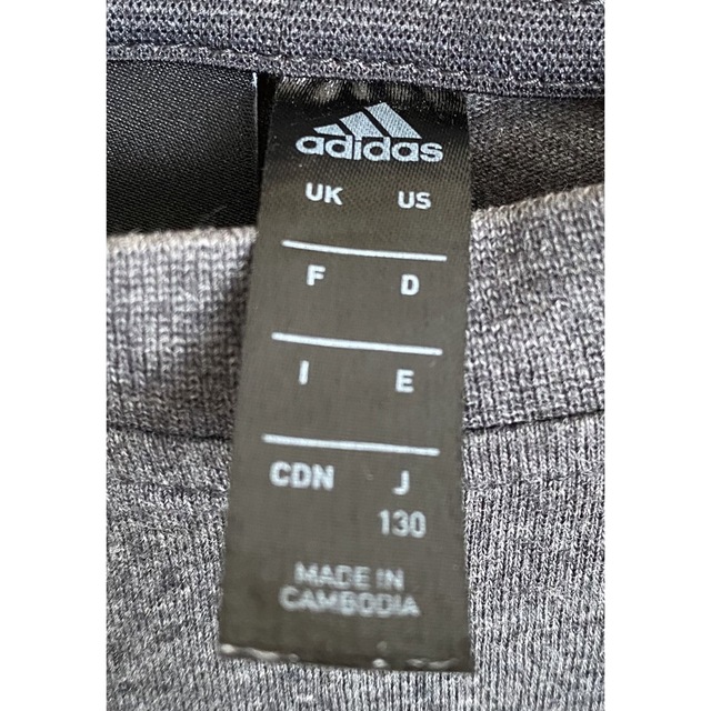 adidas(アディダス)のAdidas アディダス半袖シャツ 130cm キッズ/ベビー/マタニティのキッズ服男の子用(90cm~)(Tシャツ/カットソー)の商品写真