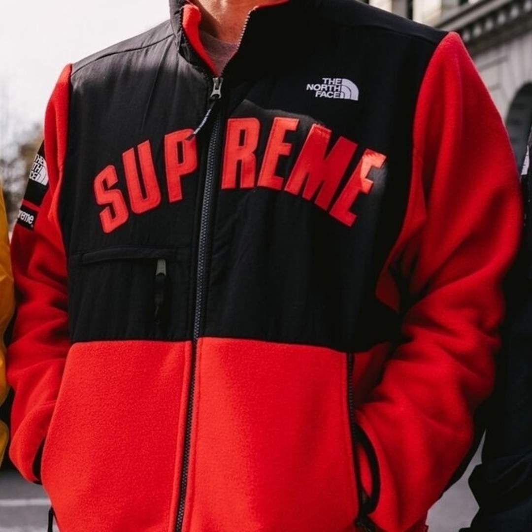 Supreme(シュプリーム)の正月値下げ Supreme × The North Face 19ssフリース メンズのジャケット/アウター(ブルゾン)の商品写真