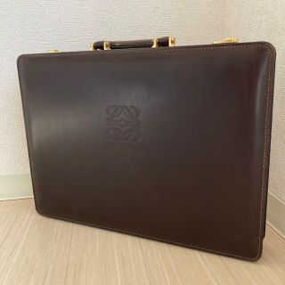 19900円で 売れる 安値 ロエベ 高級レザー ビジネスバッグ ブリーフ