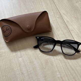 レイバン(Ray-Ban)の【Ray-Ban(レイバン)　サングラス　RB4258F-60119】(サングラス/メガネ)