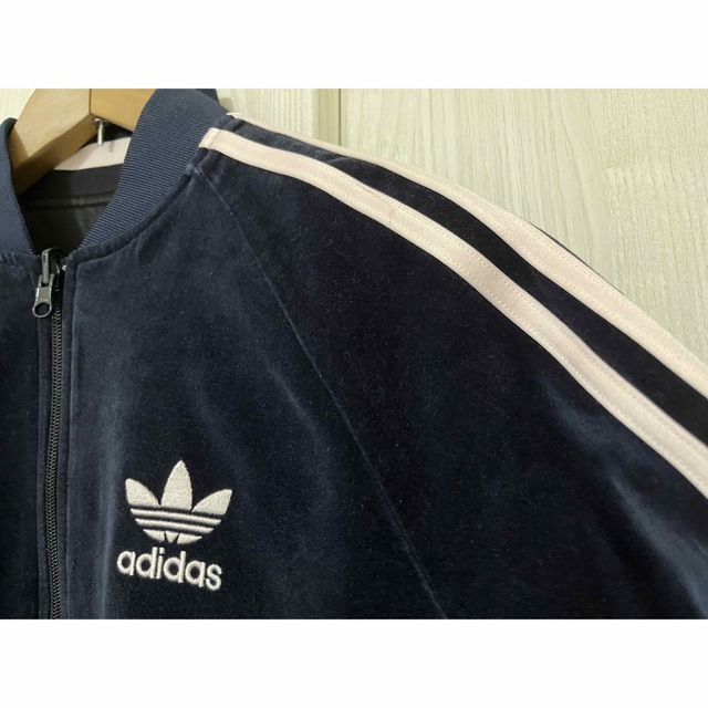 adidas(アディダス)のアディダス　リタオラ　スカジャン　リバーシブル レディースのジャケット/アウター(スカジャン)の商品写真