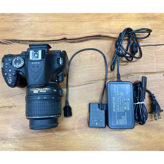Nikon(ニコン)のNikon D5200 【レンズ18-55mm 1:3.5-5.6G ジャンク】 スマホ/家電/カメラのカメラ(デジタル一眼)の商品写真