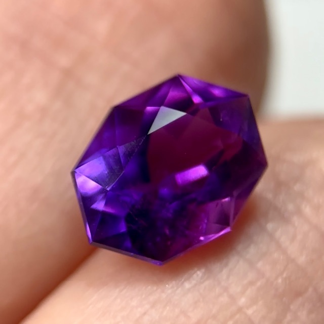 ご検討中】アメジスト2.51ct 暗みナシ🍇美濃色アメジスト 福袋 www ...