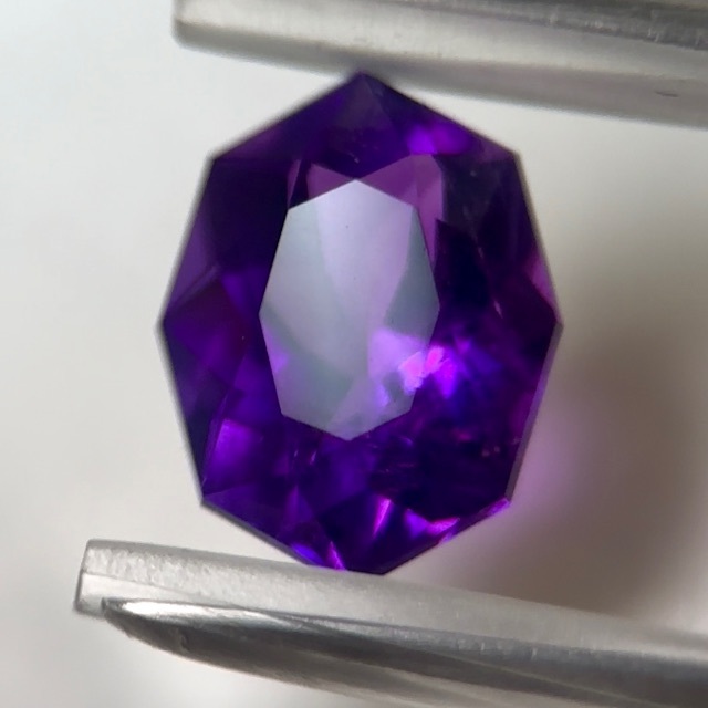 【ご検討中】アメジスト2.51ct  暗みナシ🍇美濃色アメジスト レディースのアクセサリー(その他)の商品写真