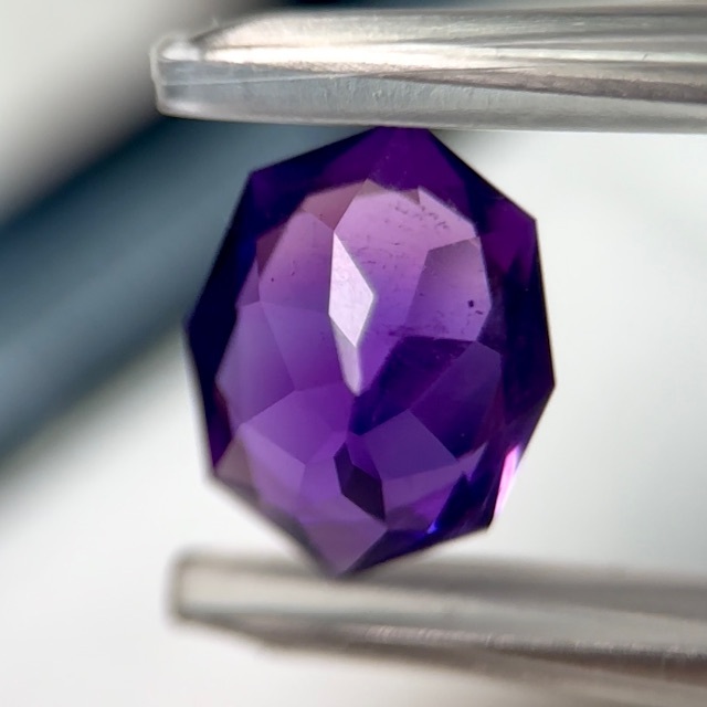 【ご検討中】アメジスト2.51ct  暗みナシ🍇美濃色アメジスト レディースのアクセサリー(その他)の商品写真