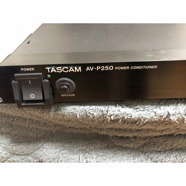 ビイチ様専用　TASCAM パワーディストリビューター　AV-P250 DTM  楽器のレコーディング/PA機器(その他)の商品写真