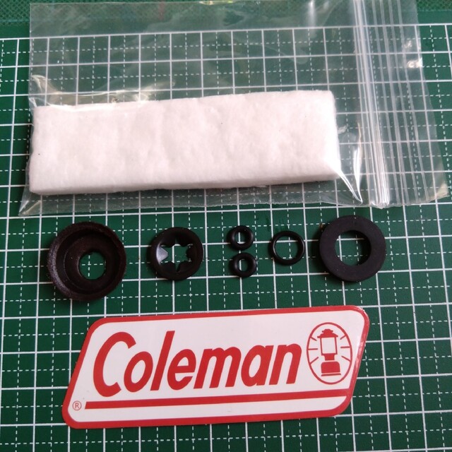 Coleman(コールマン)のコールマン シングルストーブ 6種メンテナンスセット スポーツ/アウトドアのアウトドア(ストーブ/コンロ)の商品写真
