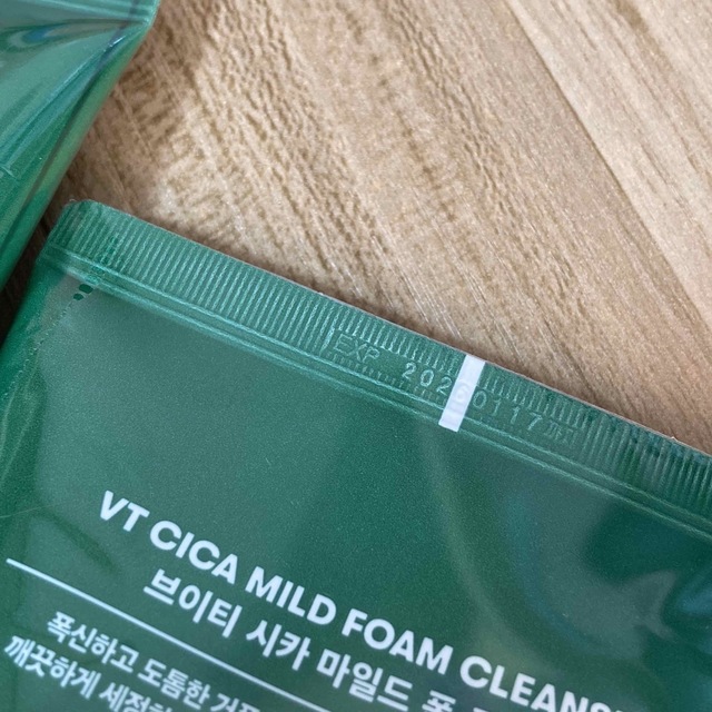VT CICA MILD FOAM CLEANSER 300ml 2個セット コスメ/美容のスキンケア/基礎化粧品(洗顔料)の商品写真