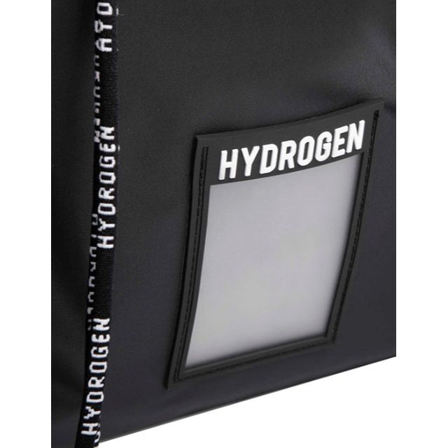 HYDROGEN(ハイドロゲン)のHYDROGEN GYM BAG ネームホルダーの一部がピンクに変色 処分特価 レディースのバッグ(リュック/バックパック)の商品写真