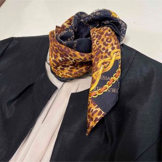 トラサルディ(Trussardi)の新品　トラサルディ　スカーフ　大判ハンカチーフ(バンダナ/スカーフ)