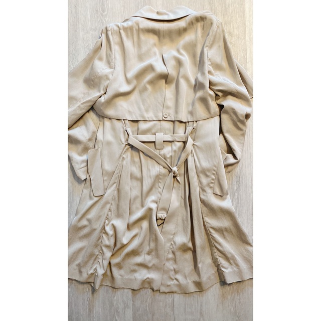 ZARA(ザラ)のZARABASIC トレンチコート 春コートXS ベージュ レディースのジャケット/アウター(トレンチコート)の商品写真