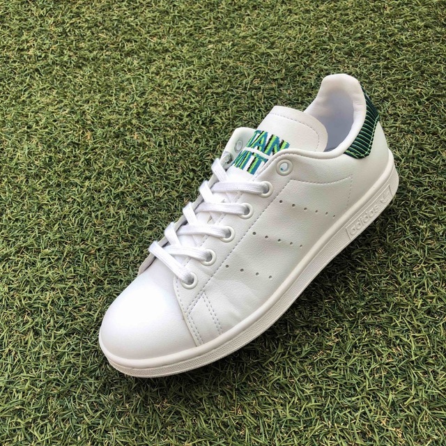 美品22.5adidas STANSMITHアディダス スタンスミス HT942