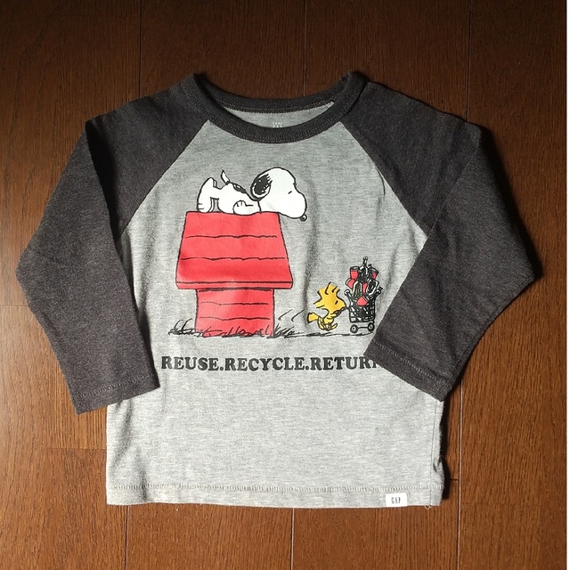 babyGAP(ベビーギャップ)の☆美品☆ babyGAP スヌーピー ラグランTシャツ 100 キッズ/ベビー/マタニティのキッズ服男の子用(90cm~)(Tシャツ/カットソー)の商品写真