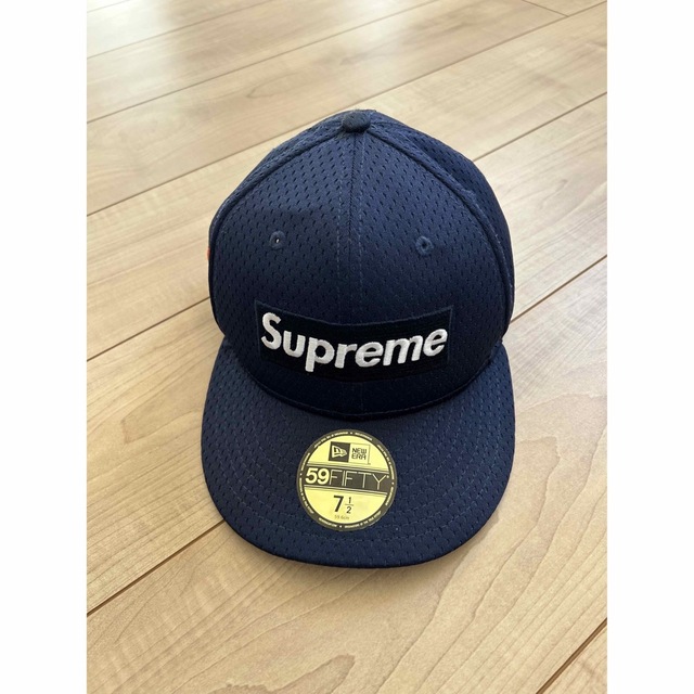 supreme キャップ　newera帽子