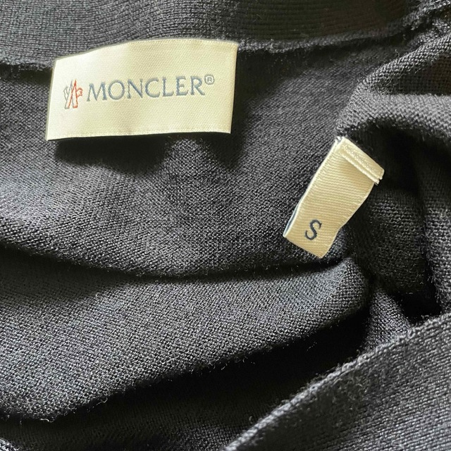 MONCLER(モンクレール)のモンクレールハイゲージカーディガン　国内正規品　サイズS メンズのトップス(カーディガン)の商品写真