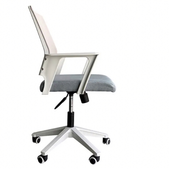 オフィスチェア　可愛い椅子　シンプルデザイン椅子　チェア インテリア/住まい/日用品の椅子/チェア(デスクチェア)の商品写真