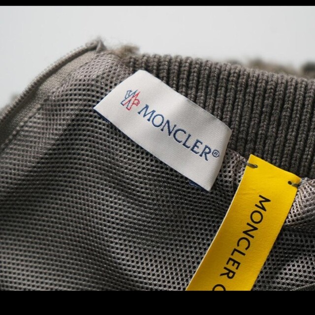 MONCLER(モンクレール)のMONCLER GENIUS X HYKE スウェットシャツ 長袖 コットン レディースのトップス(ニット/セーター)の商品写真