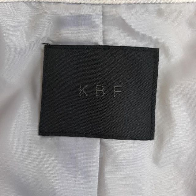 KBF(ケービーエフ)のKBF ケービーエフ コート  匿名配送 レディースのジャケット/アウター(その他)の商品写真