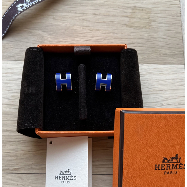 愛用 HERMES オーケリー ピアス エトゥープ シルバー金具 エトゥープ