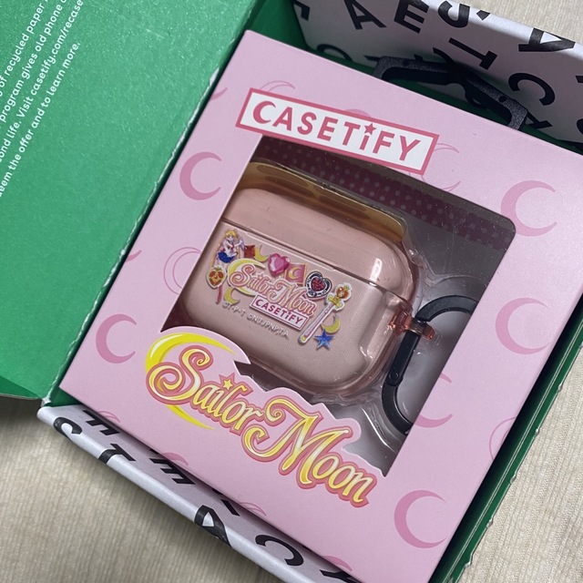 casetify セーラームーンAirPods Pro Case スマホ/家電/カメラのオーディオ機器(ヘッドフォン/イヤフォン)の商品写真