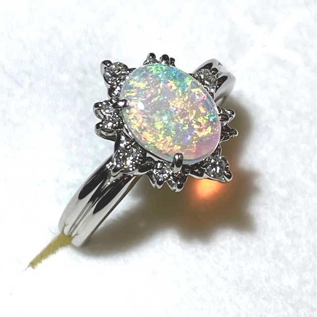 ☆Pt900 ホワイトオパール0.95ct&ダイヤリング☆ | www.jarussi.com.br